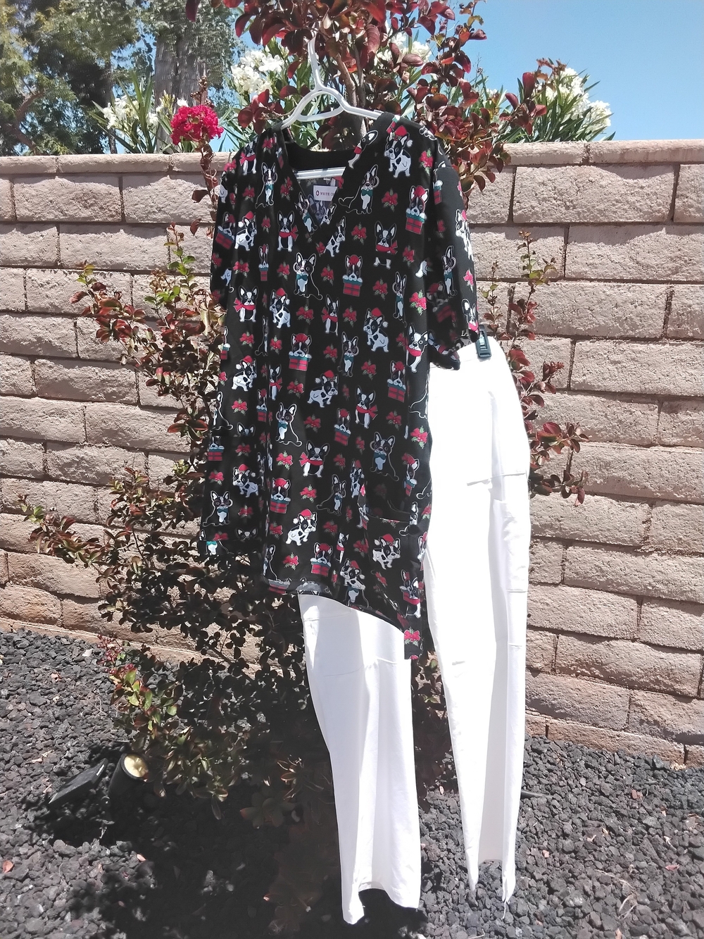 Black Cartoon Dog Print Scrub Top with White Scrub  Pants